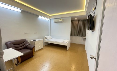 ห้องเดี่ยว ตึก รัชดา 42